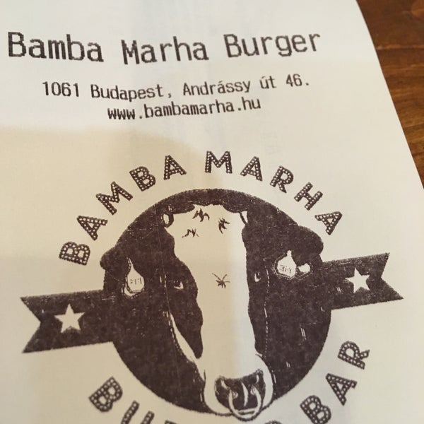 รูปภาพถ่ายที่ Bamba Marha Burger Bar โดย István M. เมื่อ 11/1/2018