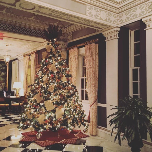 12/13/2015 tarihinde Jason T.ziyaretçi tarafından The Jefferson Hotel'de çekilen fotoğraf