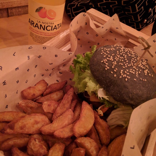 10/20/2017にRafael S.がFlower Burgerで撮った写真