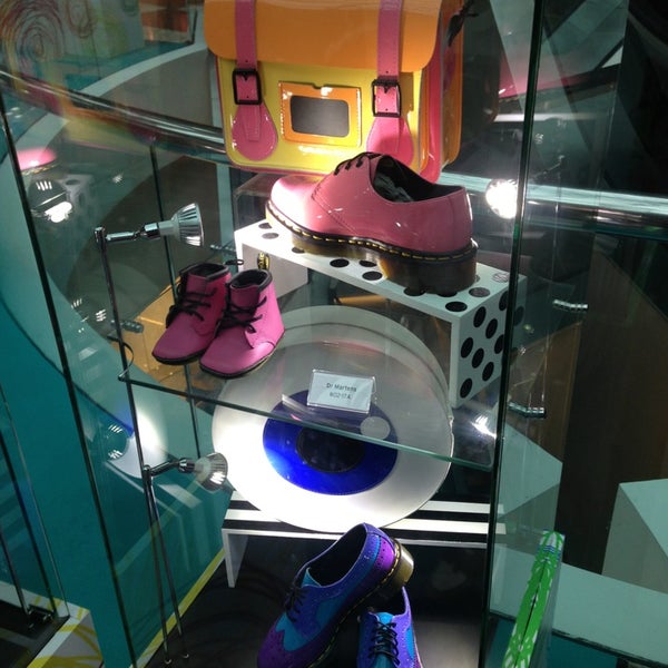 Dr martens store best sale rosebank