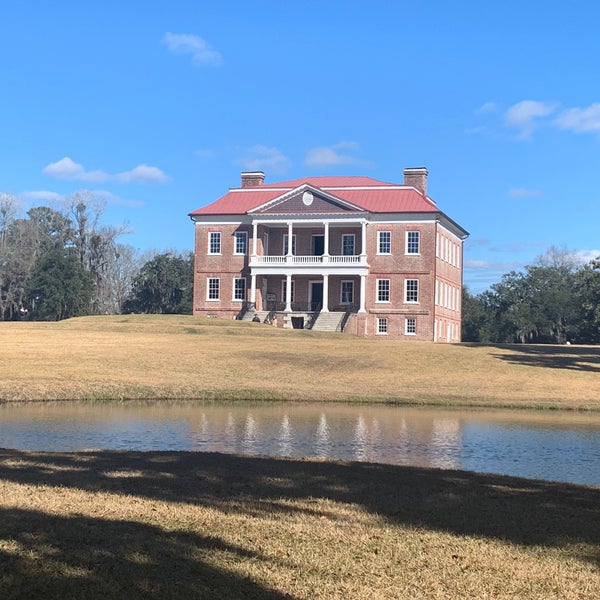 Foto tirada no(a) Drayton Hall por Dax em 1/14/2023