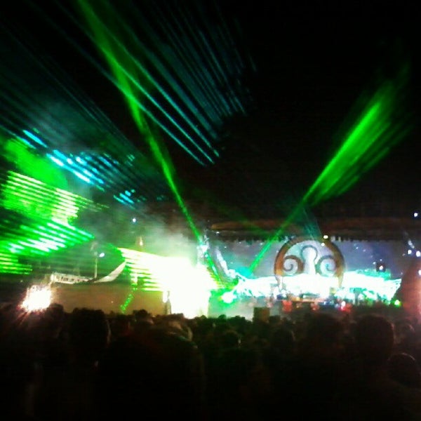Photo taken at Dream Valley Festival by Thiago G. on 11/19/2012