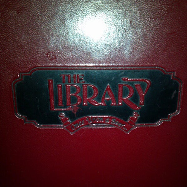 Foto tirada no(a) The Library por Budd S. em 9/26/2012