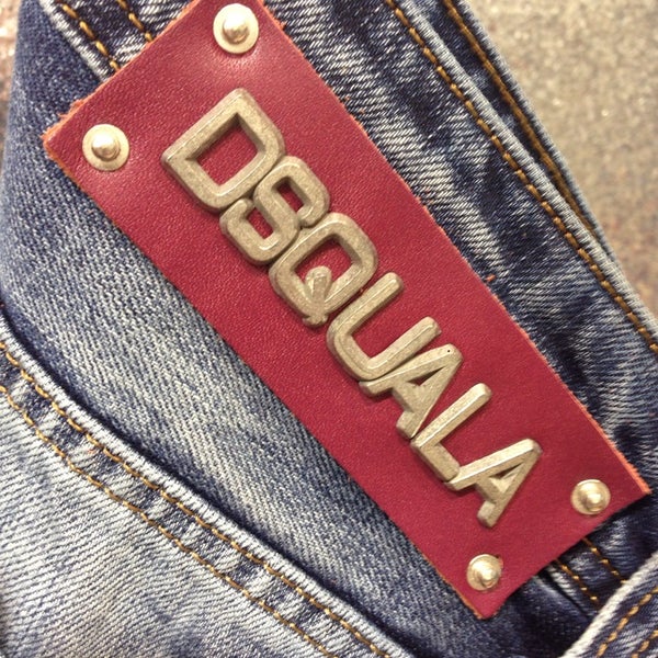 dsquala jeans