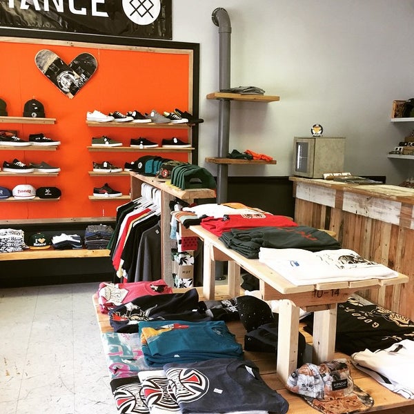 Скейтшоп в красноярске. Пассажир скейтшоп. Пассажир красноярск скейтшоп. Траектория скейтшоп. Пассажир скейтшоп.