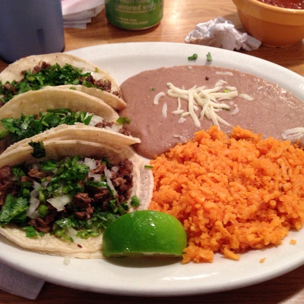 Photo taken at Taqueria Muniz &amp; Restaurants by Mike M. on 12/7/2013