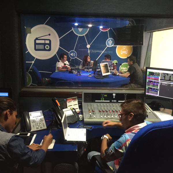 Cinco Radio Estación de radio en Puebla