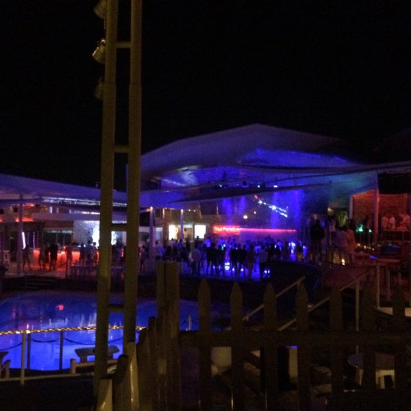 9/19/2015에 İsmail A.님이 Paradise Club Mykonos에서 찍은 사진