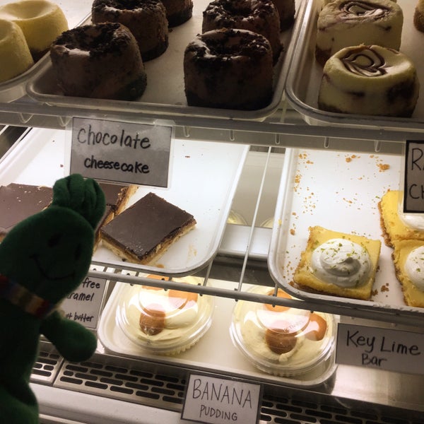 2/1/2017にgreenie m.がLittle Cupcake Bakeshopで撮った写真