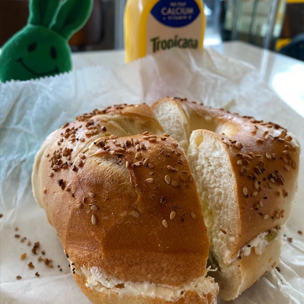 Hot Bagels & Bialys Bagel Shop in Homecrest