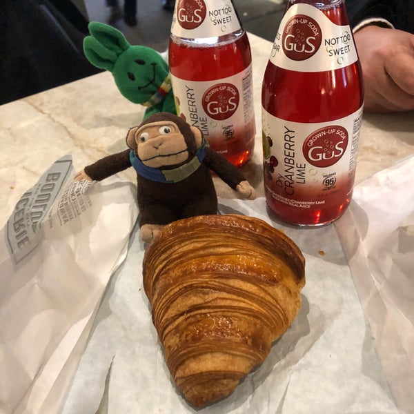 Photo taken at Épicerie Boulud by greenie m. on 10/24/2018