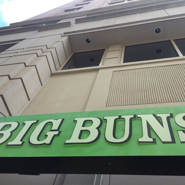 Photo prise au Big Buns par Rachel H. le5/13/2015