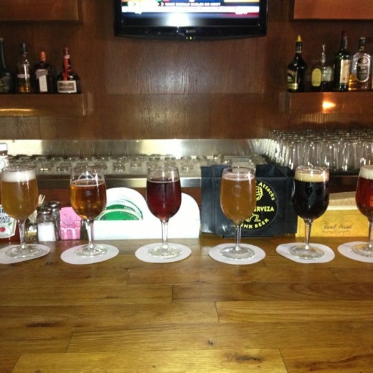 Photo taken at Main Street Brewery and Restaurant by Warren S. on 11/6/2012