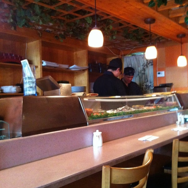 6/2/2013에 Leigh S.님이 Miyako Sushi에서 찍은 사진