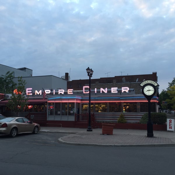 Photo taken at Crazy Otto&#39;s Empire Diner by Leigh S. on 5/22/2015