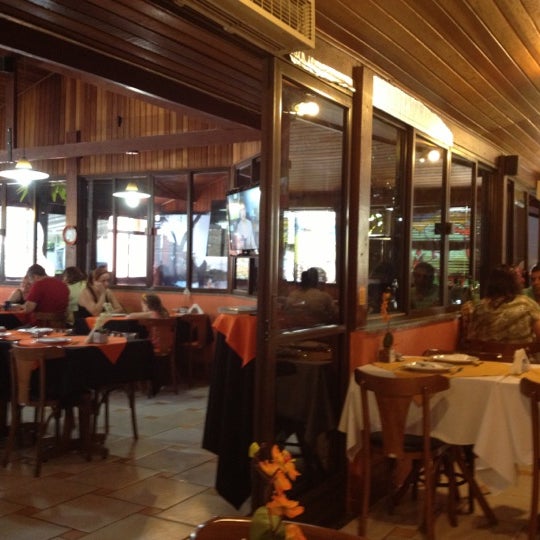 Foto scattata a Restaurante Toca da Traíra da Francisco P. il 10/27/2012