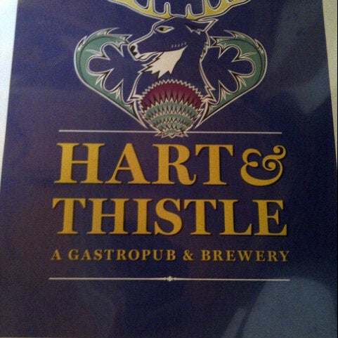 รูปภาพถ่ายที่ Hart &amp; Thistle Gastropub &amp; Brewery โดย Matt T. เมื่อ 3/12/2013
