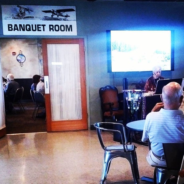 C.J. Cannon's Restaurant Breakfast Spot in Vero Beach