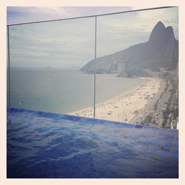 Photo taken at Praia Ipanema Hotel by Maikell R. on 1/26/2013