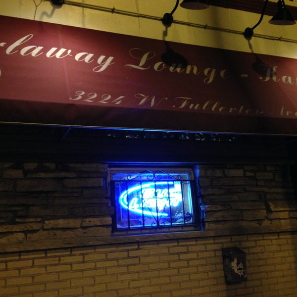 Foto tirada no(a) Whirlaway Lounge por Alejandro L. em 6/30/2013