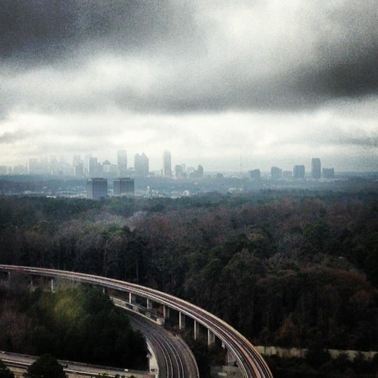12/9/2012 tarihinde Eren P.ziyaretçi tarafından JW Marriott Atlanta Buckhead'de çekilen fotoğraf