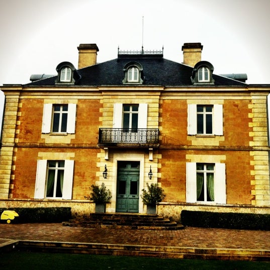 Photo prise au Chateau Haut Bailly par Vicky W. le12/13/2012