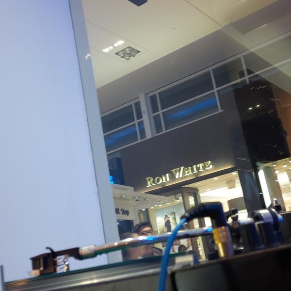 gap yorkdale mall