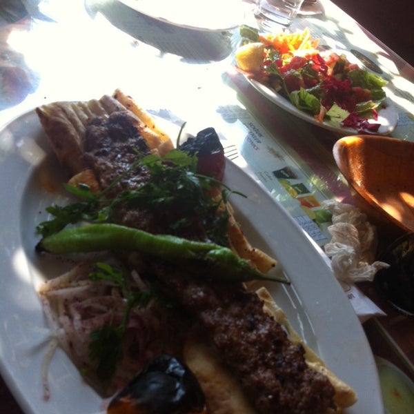 8/3/2014 tarihinde Una C.ziyaretçi tarafından Ocak Restaurant'de çekilen fotoğraf