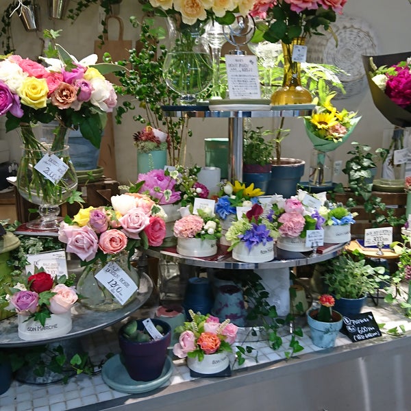 Photos At Fleuriste Bon Marche Flower Shop In 豊島区