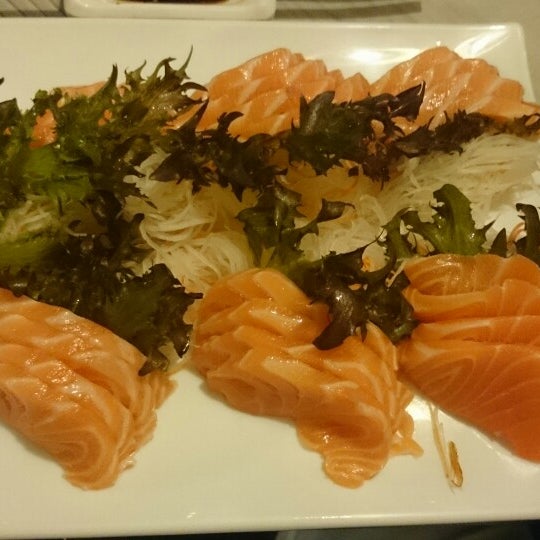 Foto diambil di Taishi | Express &amp; Sushi Lounge oleh Thiago S. pada 9/24/2014