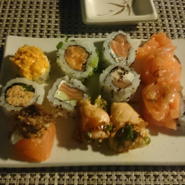 Foto diambil di Taishi | Express &amp; Sushi Lounge oleh Thiago S. pada 11/6/2014
