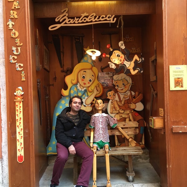 2/19/2016 tarihinde Onur V.ziyaretçi tarafından Pinocchio Toys Roma'de çekilen fotoğraf