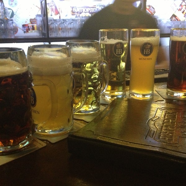Photo taken at Naturlih Beer Club by Bonny S. on 5/9/2013