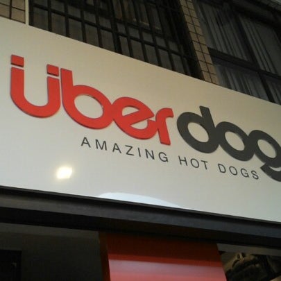 Photo taken at Überdog - Amazing Hot Dogs by RICARDO F. on 12/9/2012