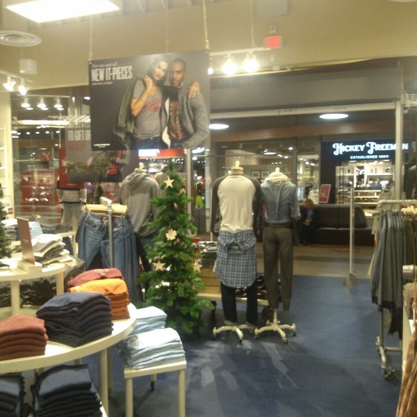Photos at Lucky Brand - 9090 Destiny 