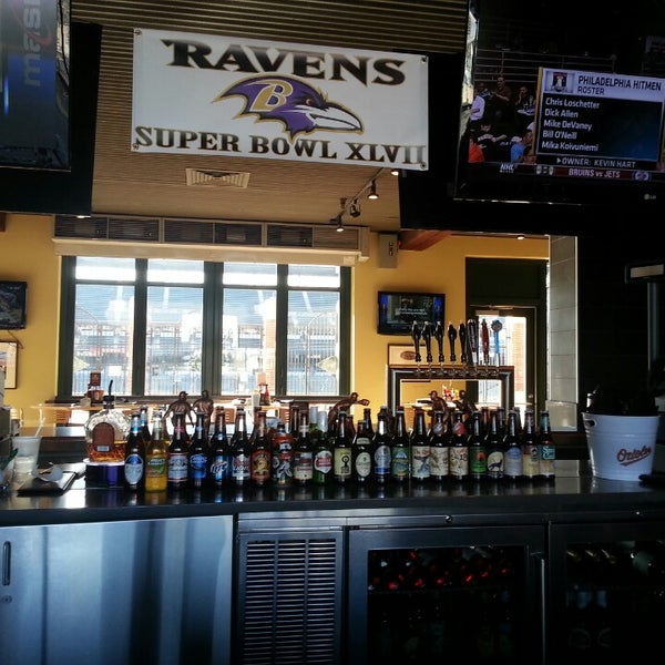 Photo taken at Dempsey&#39;s Brew Pub &amp; Restaurant by Robert D. on 2/17/2013
