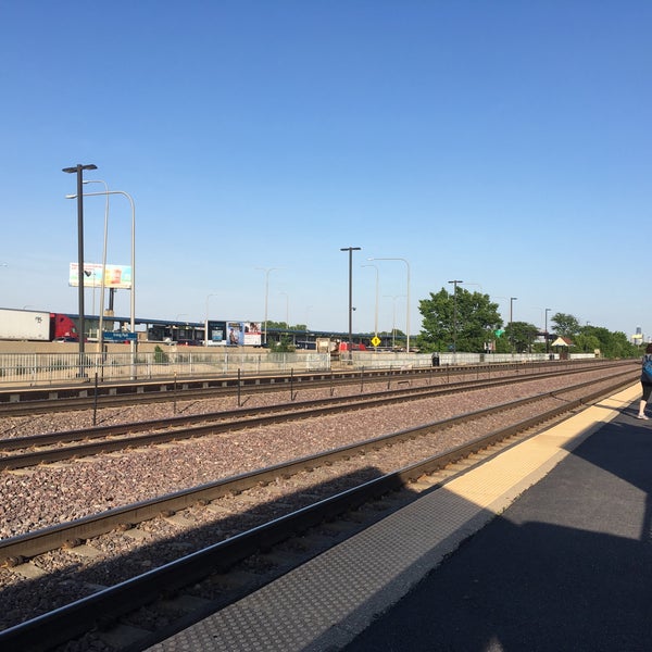 Metra Irving Park Old Irving Park 1 tip from 1622 visitors