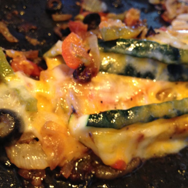 5/31/2013에 Frank L.님이 Fajitas: A Sizzlin&#39; Celebration에서 찍은 사진