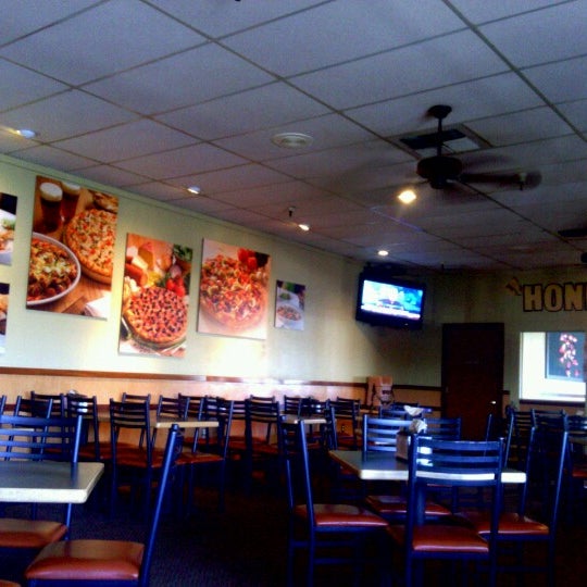 Round Table Pizza 1 Tip From 46 Visitors