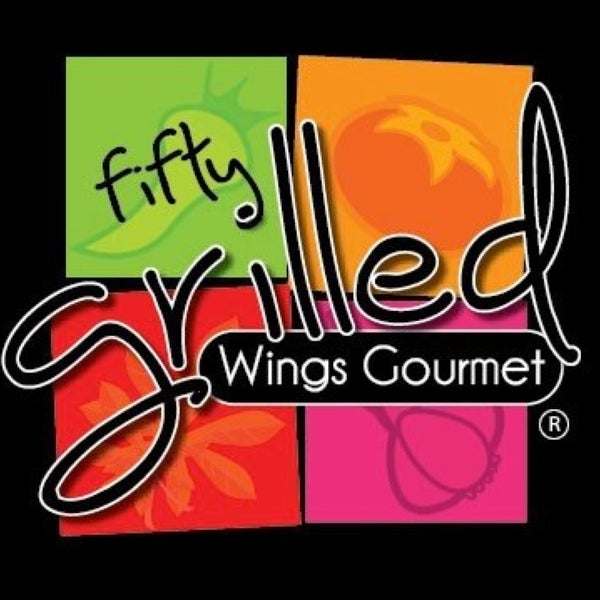 5/18/2013에 Naz C.님이 Fifty Grilled - Wings Gourmet에서 찍은 사진