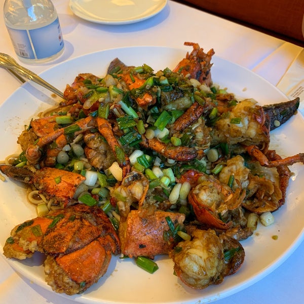 Photo prise au Newport Tan Cang Seafood Restaurant par 🎀 Jeejay 🎀 le8/1/2021