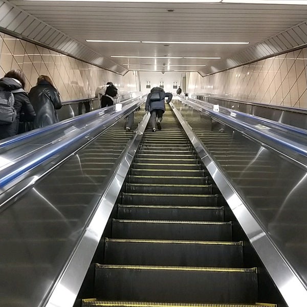 Fotos Em 大井町駅の長いエスカレーター 品川区 東京都
