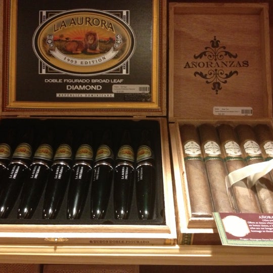 Photo taken at The Neighborhood Humidor by Barry on 9/27/2012