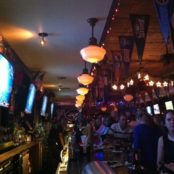 12/20/2012에 Chip K.님이 Dalton&#39;s Bar &amp; Grill에서 찍은 사진