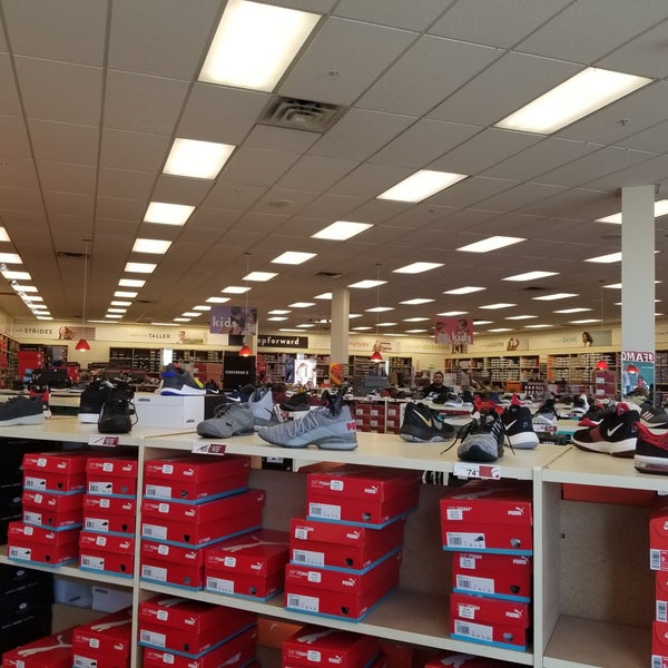 famous footwear america