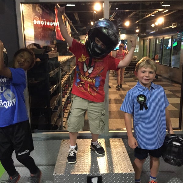 Снимок сделан в Andretti Indoor Karting &amp; Games Roswell пользователем Jack 5/30/2016