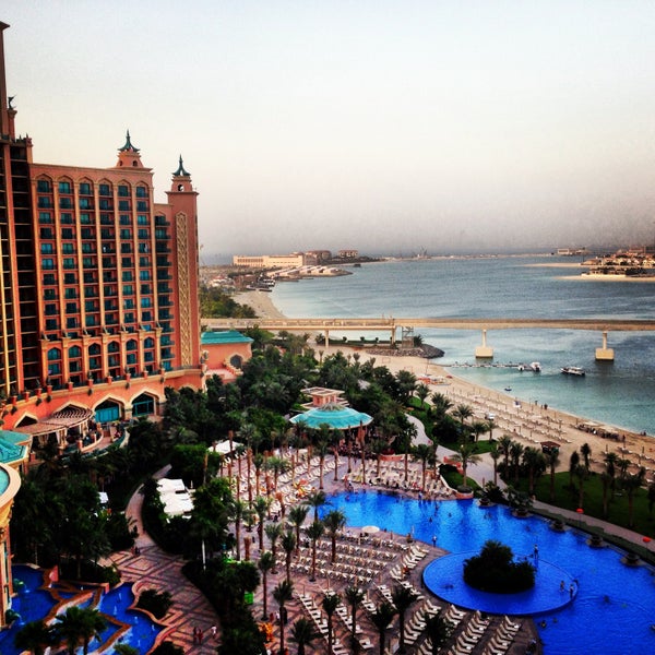 Photo taken at Atlantis The Palm by Helo G. on 5/9/2013