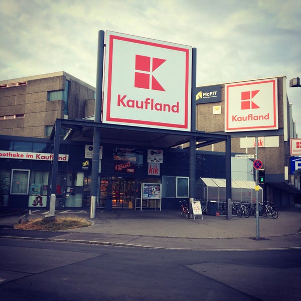 Photo taken at Kaufland by Keerati S. on 8/14/2018