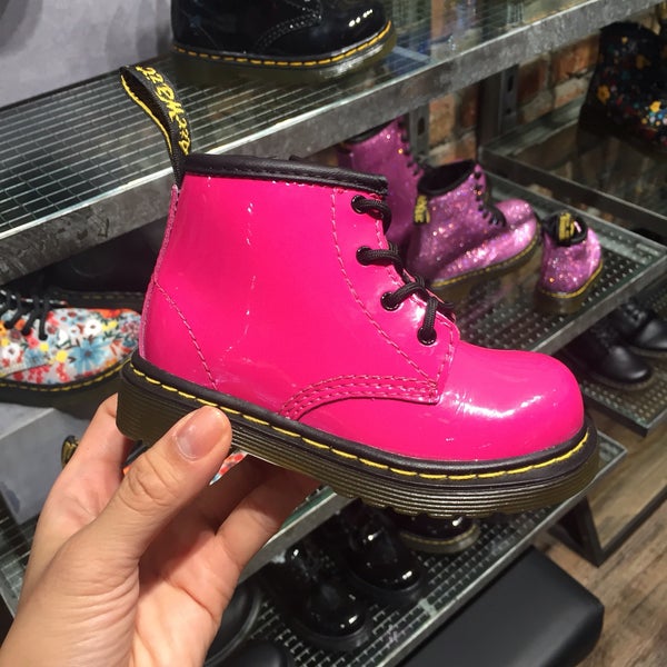 trafford centre doc martens