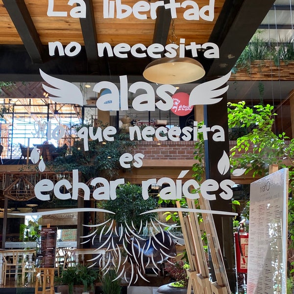 2/28/2021 tarihinde Wendy D.ziyaretçi tarafından Café Bar 500 Noches San Cristóbal'de çekilen fotoğraf